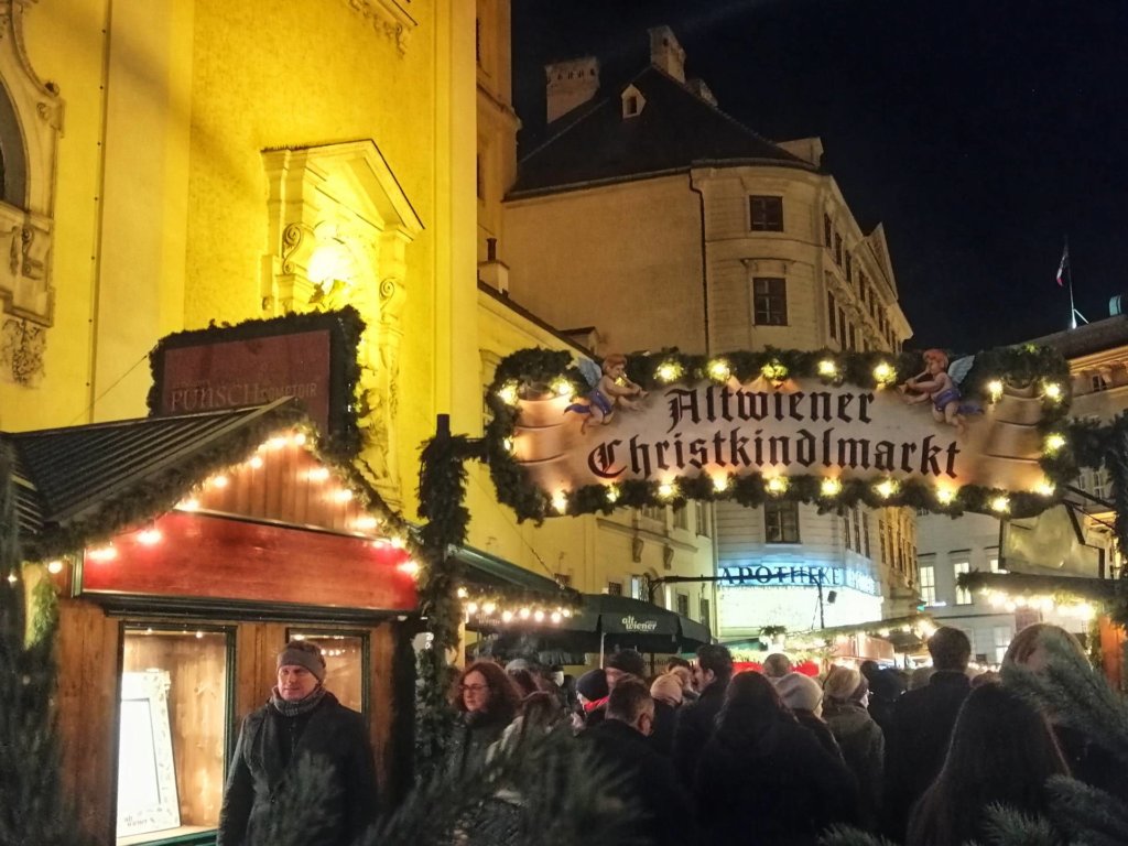 jarmarki świąteczne w Wiedniu, altwiener christkindlmarkt freyung